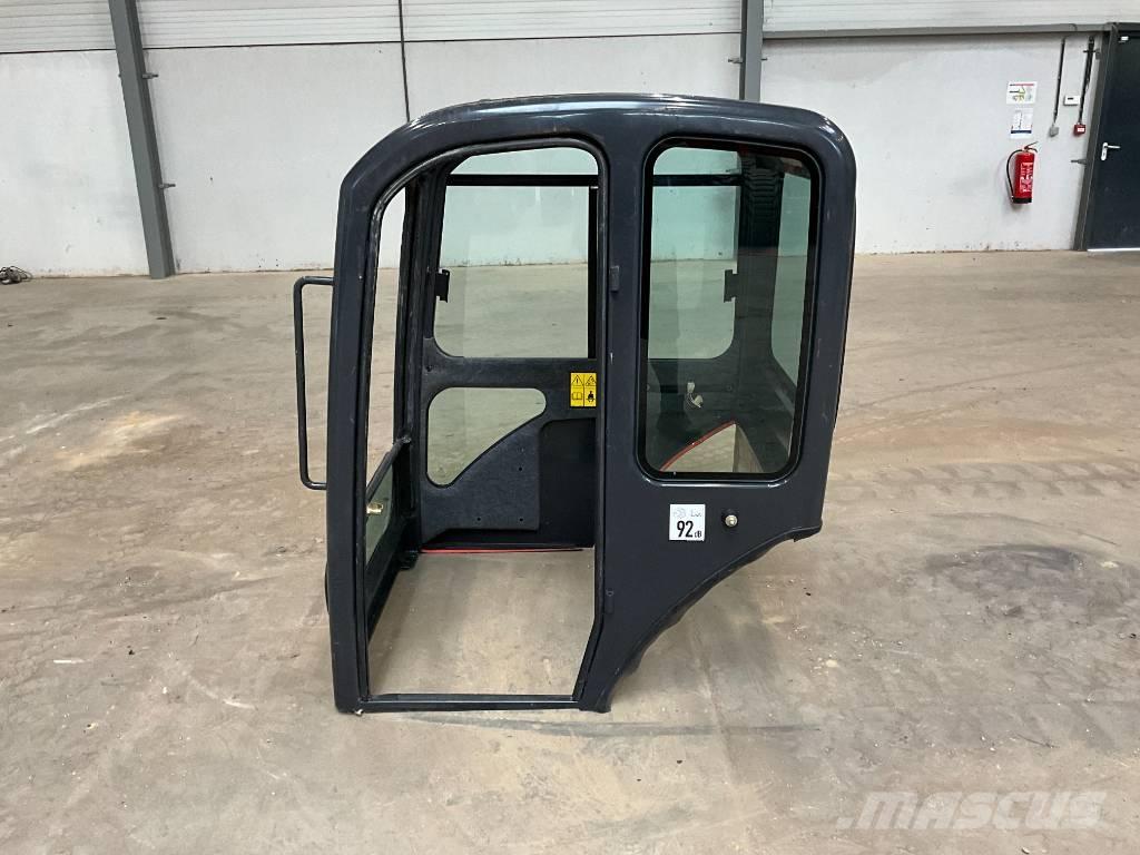 Bobcat E 16 Cabinas e interior