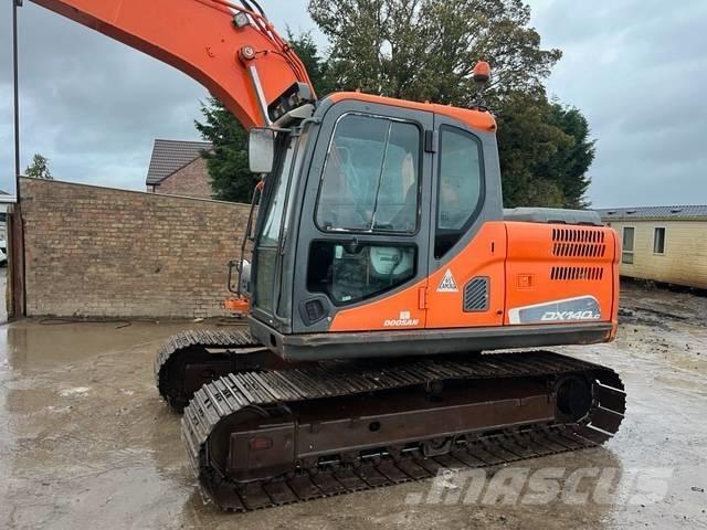Doosan DX 140 LC-3 Excavadoras de cadenas