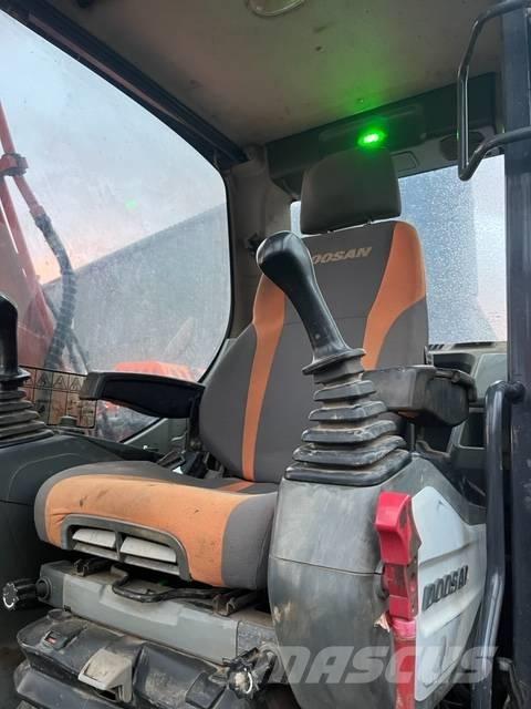 Doosan DX 140 LC-3 Excavadoras de cadenas