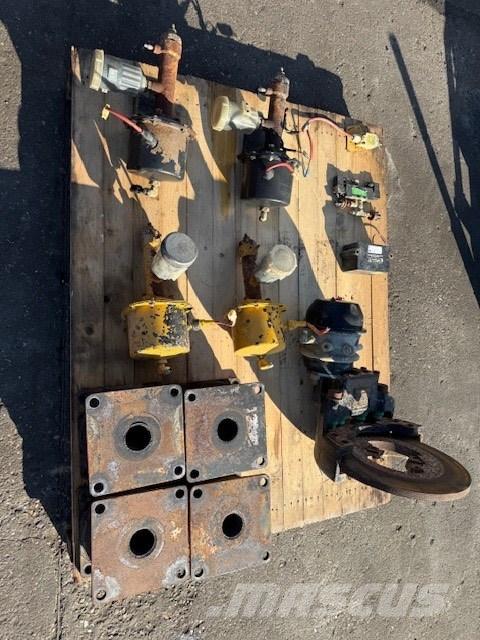 Bell B 40 C PODUSZKA Chasis y suspención