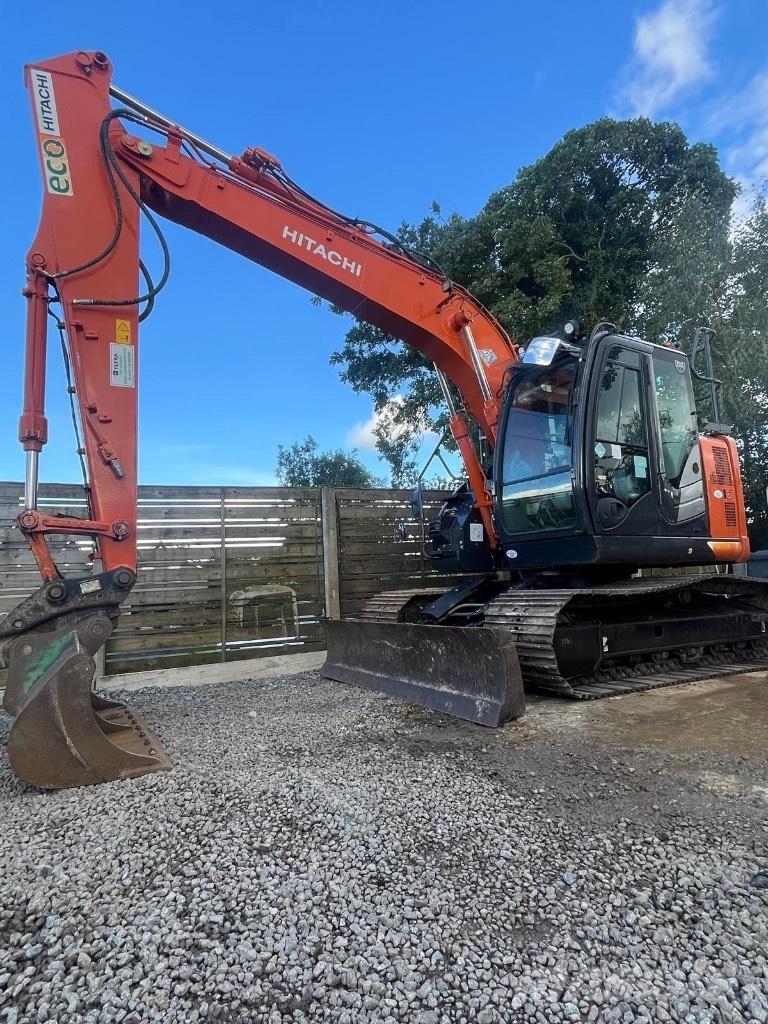 Hitachi ZX 135 US-6 Excavadoras de cadenas
