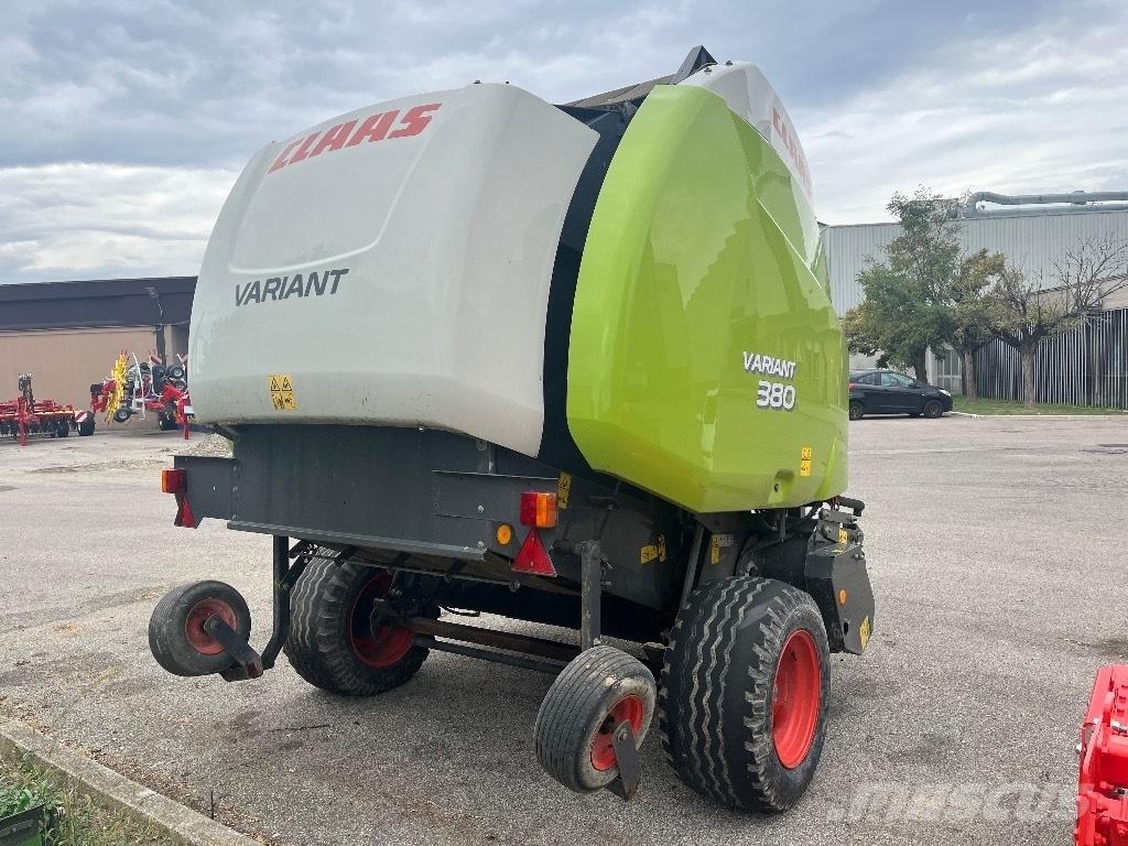 CLAAS Variant 380 Rotoempacadoras