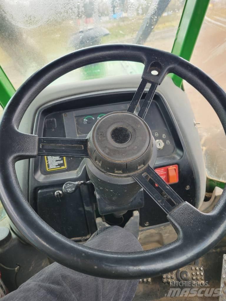 John Deere 748 H Arrastrador de troncos