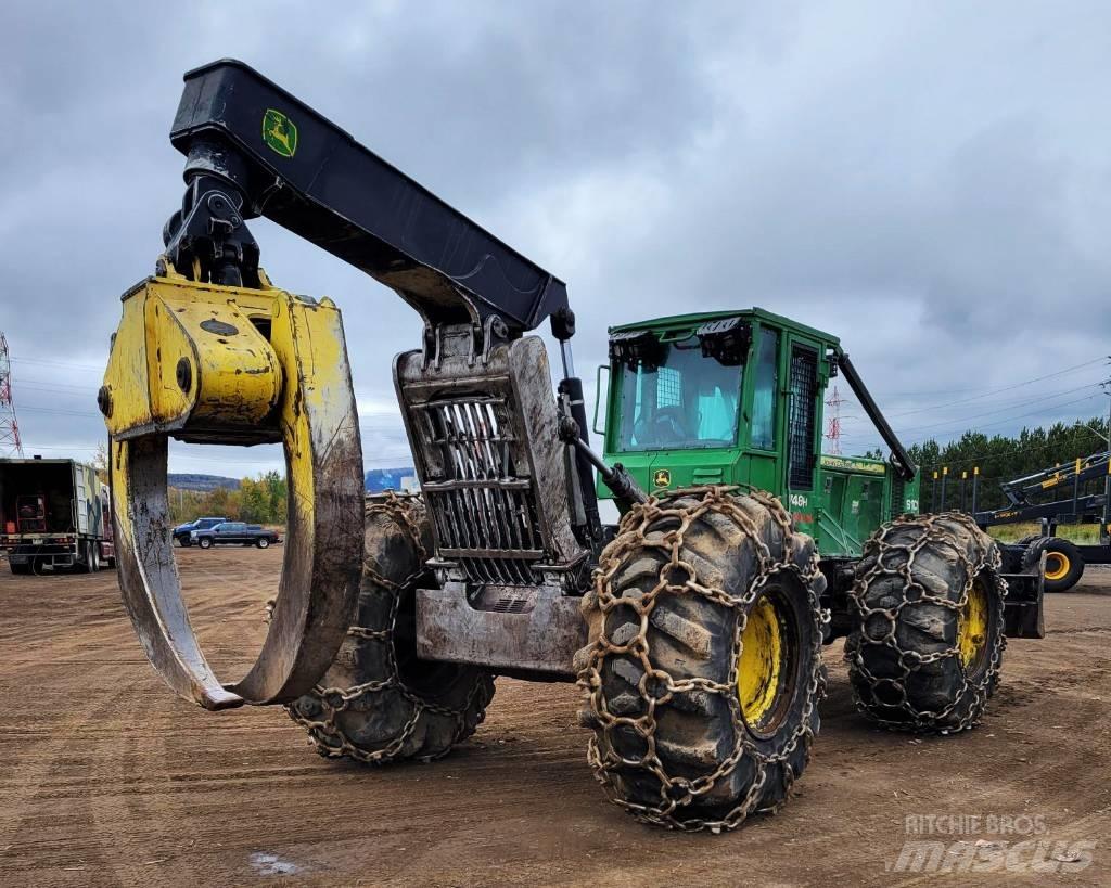John Deere 748 H Arrastrador de troncos