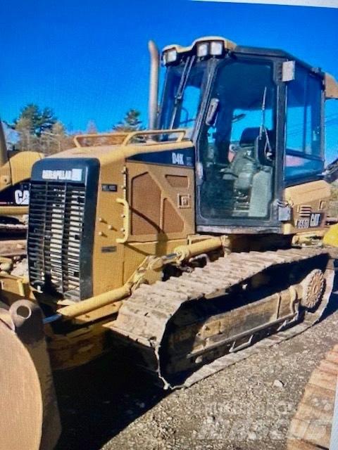 CAT D 4 K XL Buldozer sobre oruga