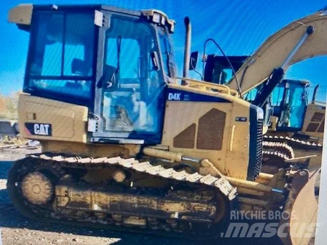 CAT D 4 K XL Buldozer sobre oruga