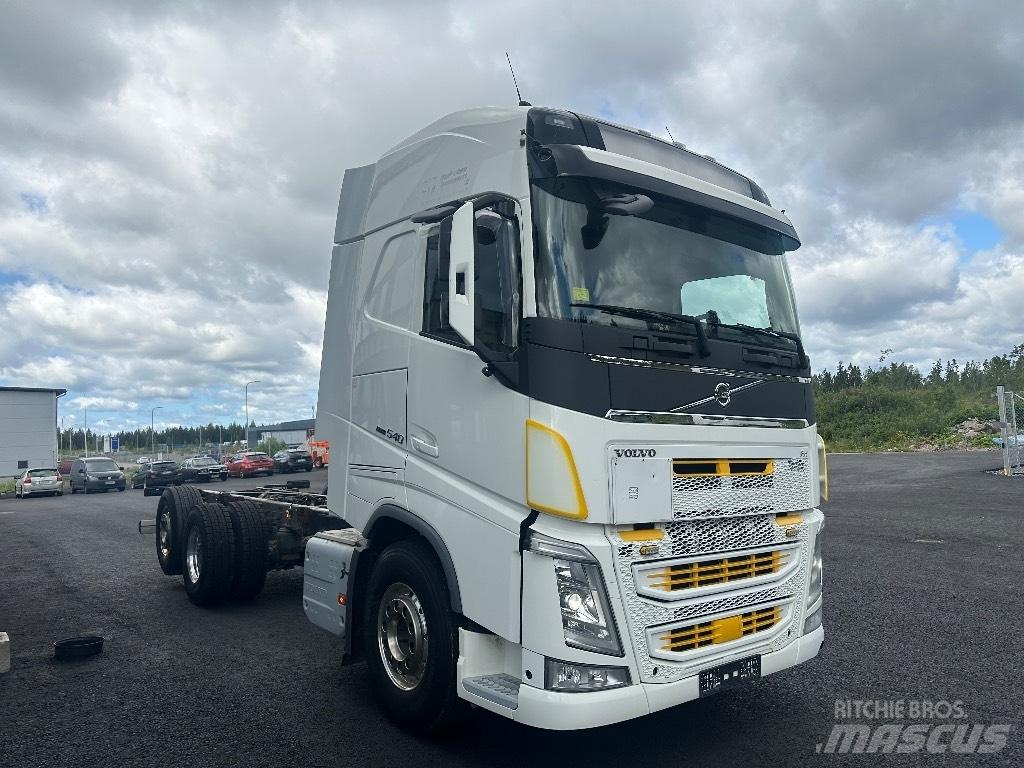 Volvo FH13 540 6x2*4 Camiones chasis