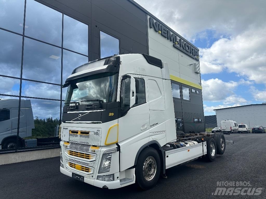 Volvo FH13 540 6x2*4 Camiones chasis