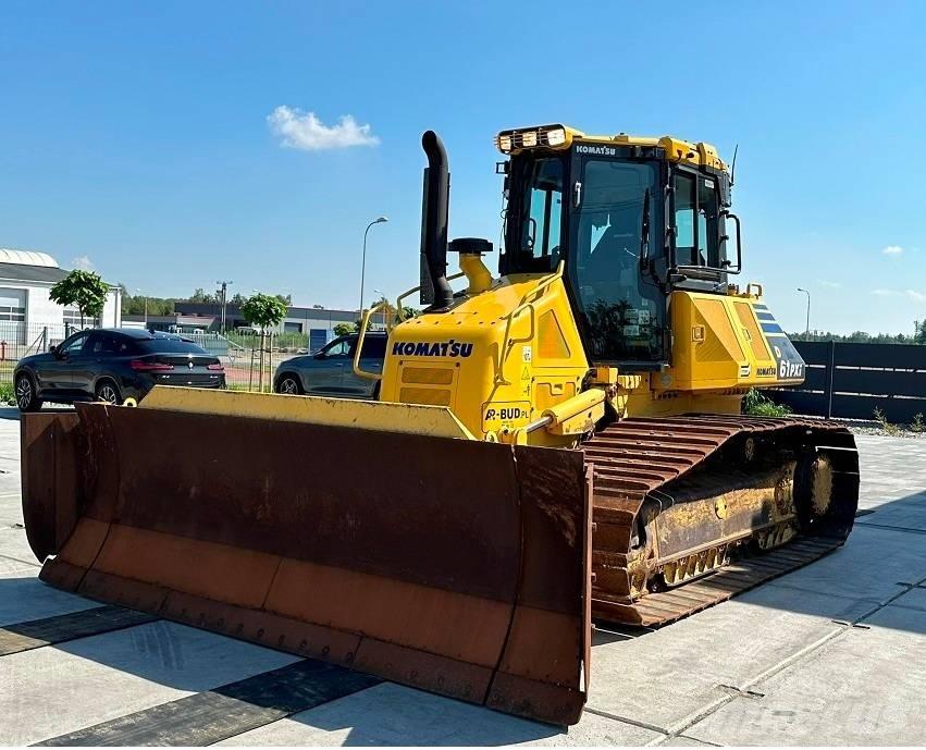 Komatsu D 61 PXI-23 Buldozer sobre oruga