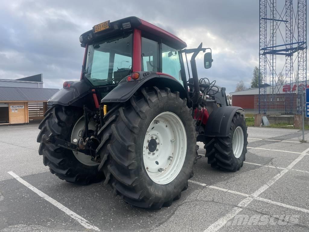 Valtra T 131 Tractores