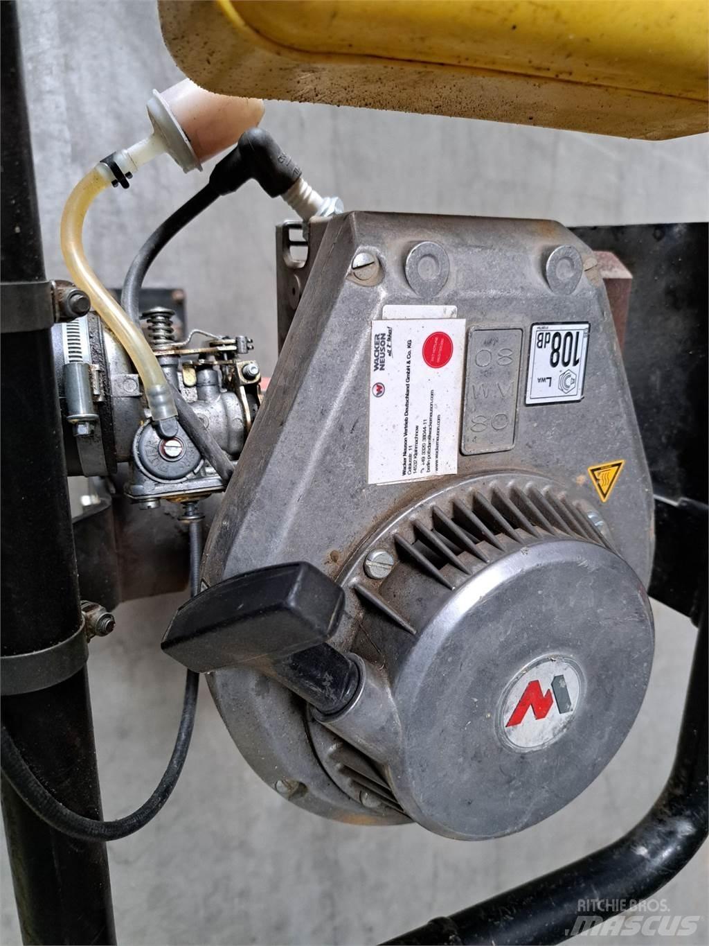 Wacker Neuson BS30 Pisones compactadores