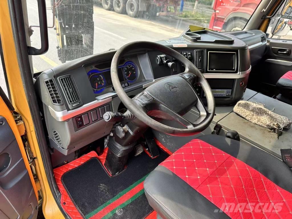 Sany STC1000T Grúas todo terreno