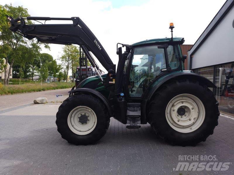 Valtra N134 A Tractores