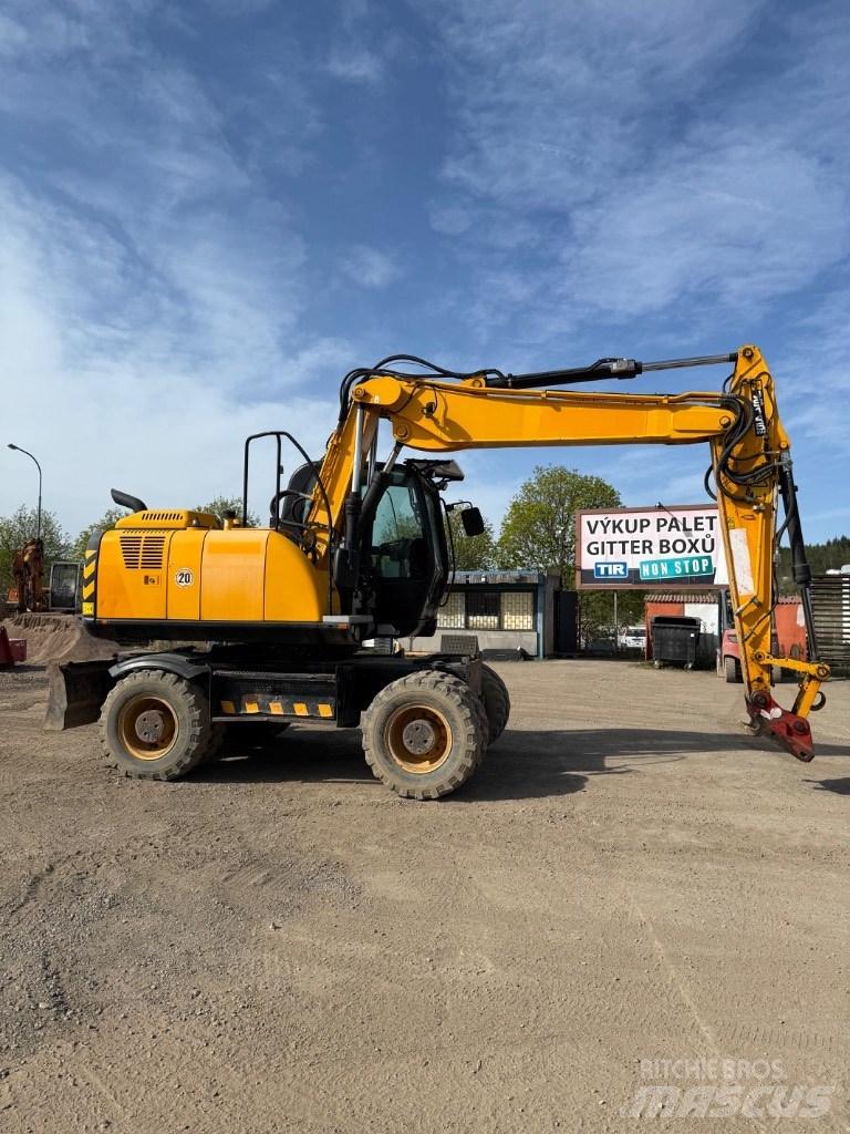 JCB JS 145 W Excavadoras de ruedas