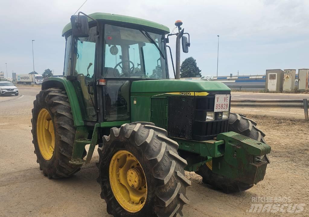 John Deere 6210 Tractores