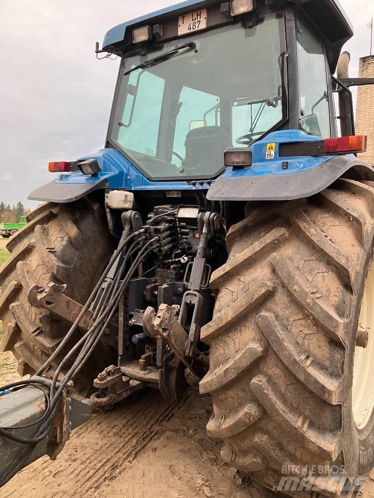 New Holland 8970 Tractores