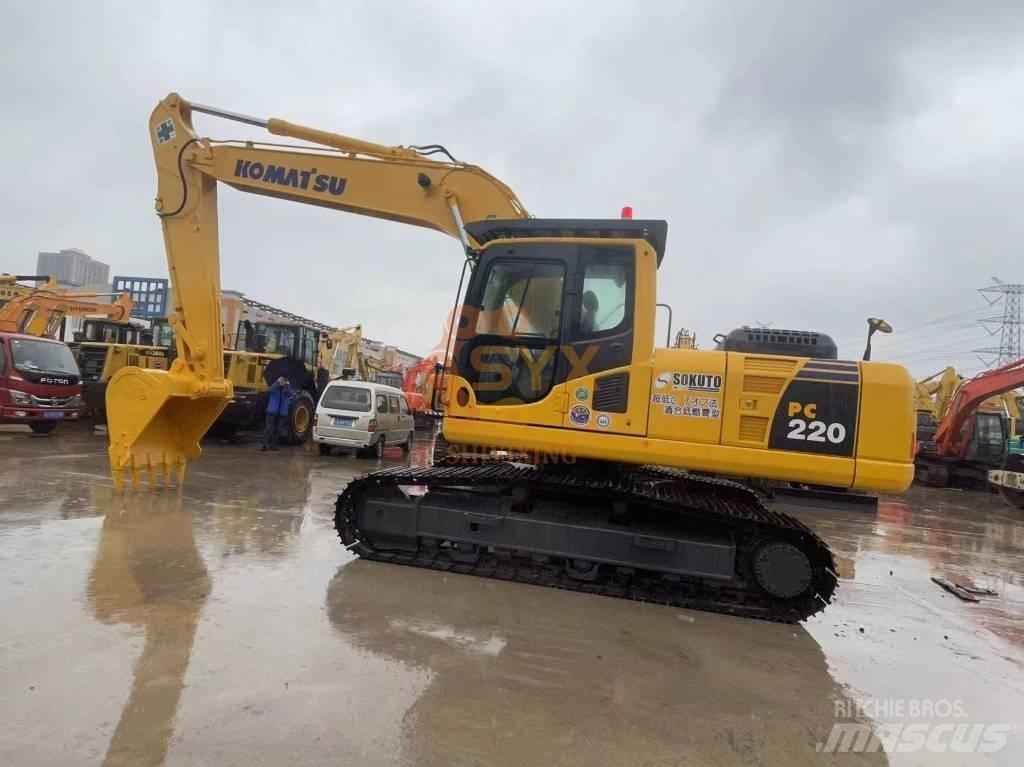 Komatsu PC 220-8 Excavadoras de cadenas
