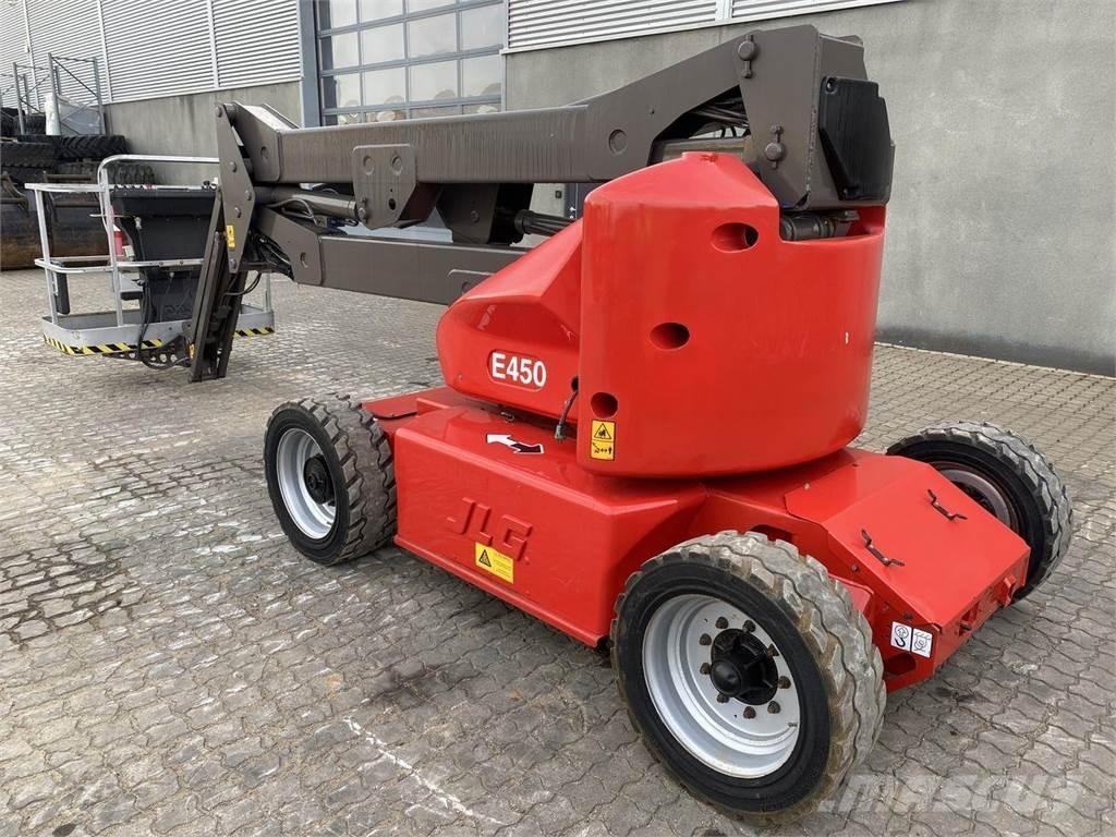JLG E450AJ Plataforma de trabajo articulada