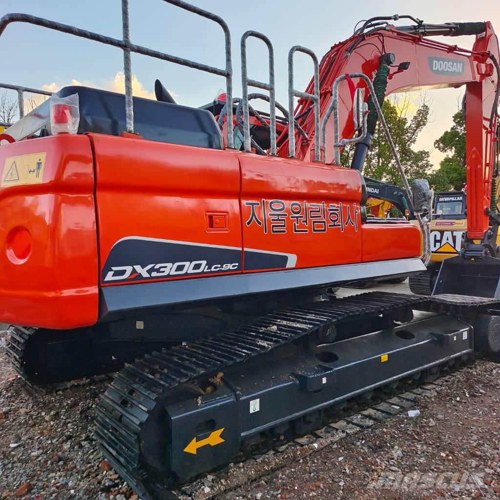 Doosan DX 300LC Excavadoras de cadenas
