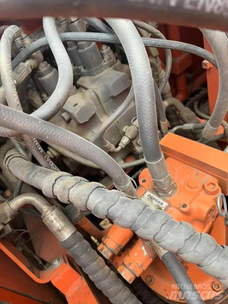 Doosan DX150 Excavadoras de cadenas
