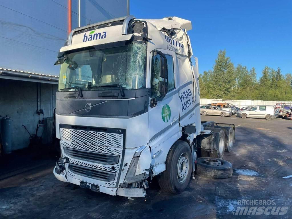 Volvo FH 500 6x2 Chasis y suspención