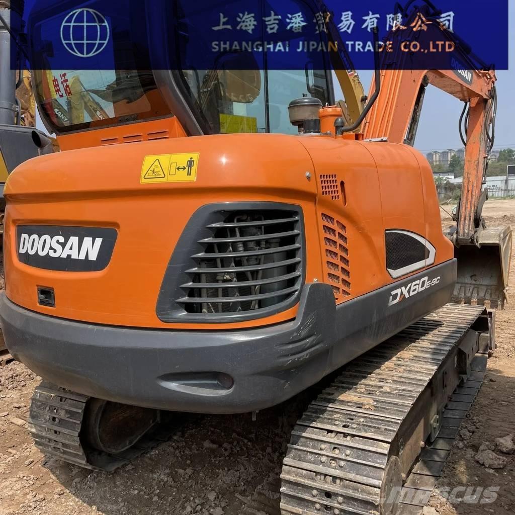 Doosan DX 60 Excavadoras de cadenas