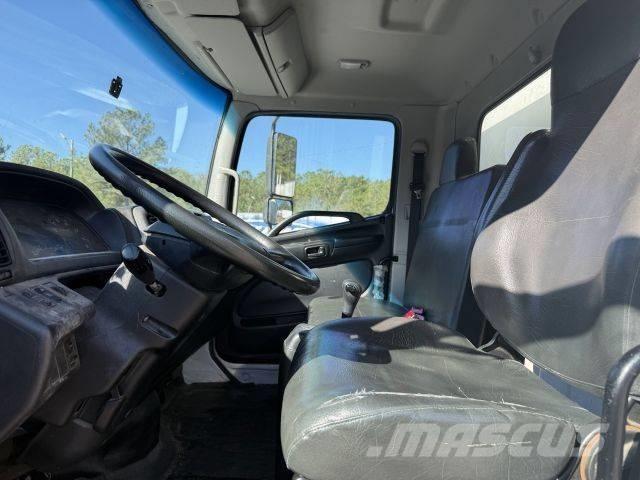 Hino 268 Camiones botelleros