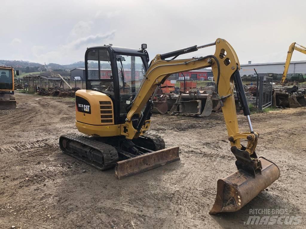 CAT 302.7 D Mini excavadoras < 7t