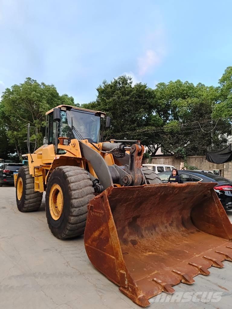 Volvo L 120 Cargadoras sobre ruedas
