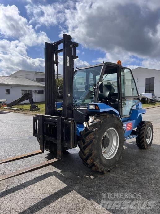 Manitou MC30-4W Carretillas elevadoras todo terreno