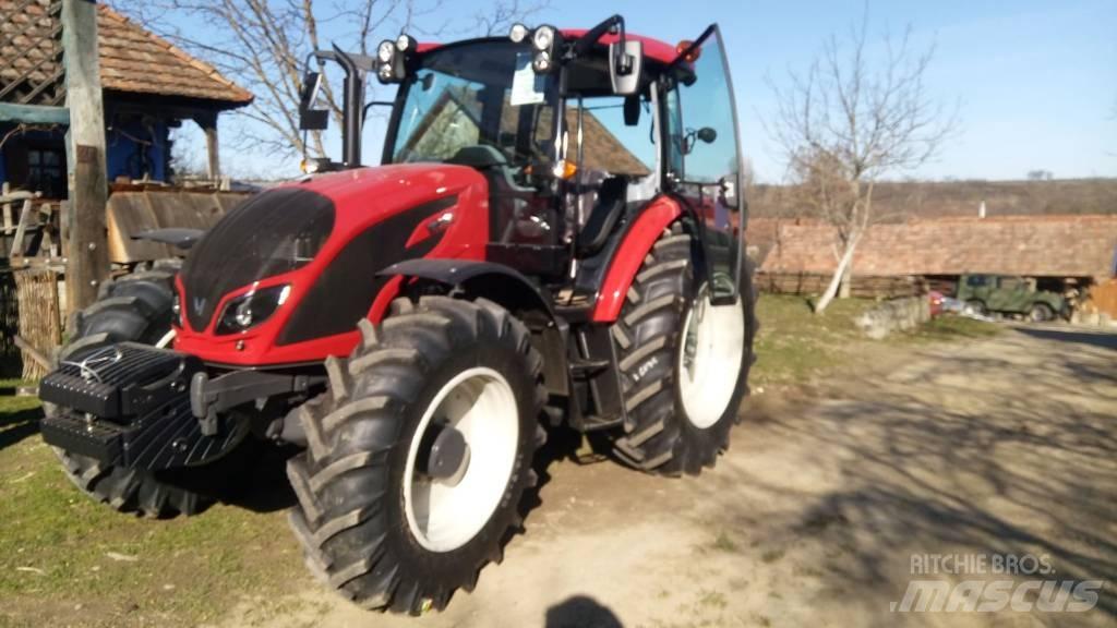 Valtra A 124 Tractores