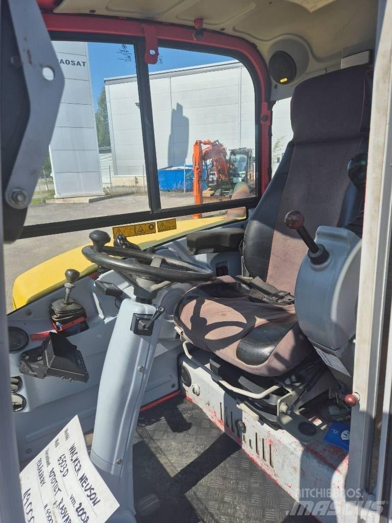 Wacker Neuson 6503 Excavadoras de ruedas