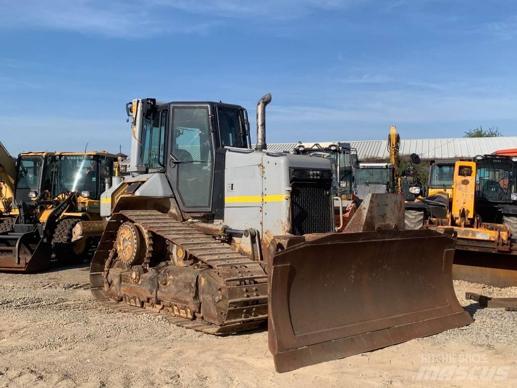 CAT D 6 N Buldozer sobre oruga
