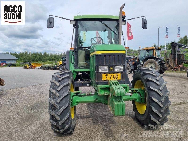 John Deere 6610 Tractores