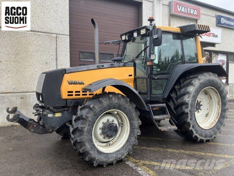 Valtra 8050 HITECH Tractores