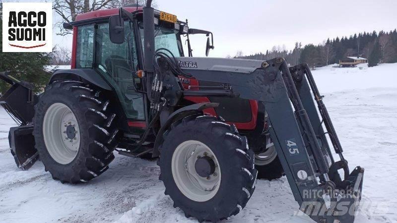 Valtra A92 Tractores