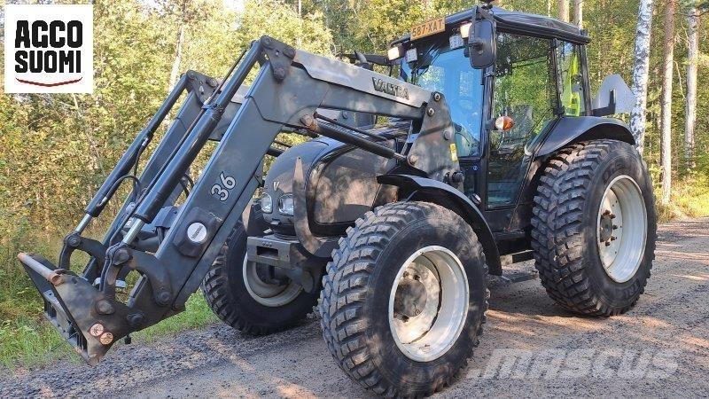 Valtra A93 Tractores