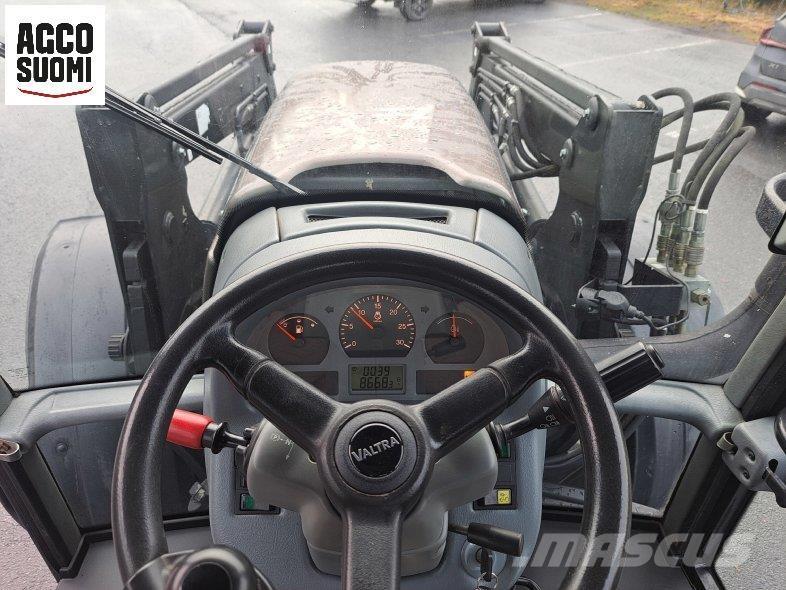 Valtra M120 Tractores