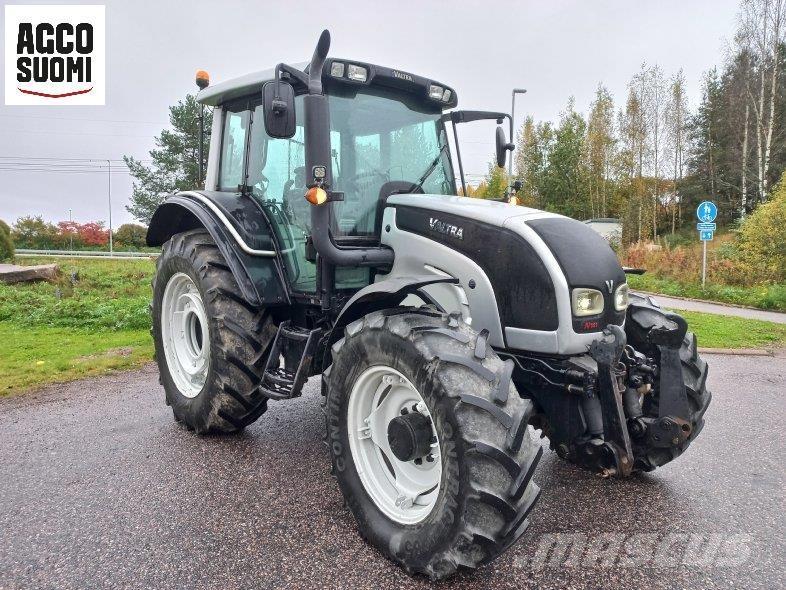 Valtra N141 A Tractores