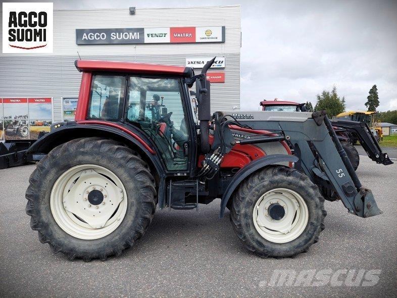 Valtra N141 HITECH Tractores