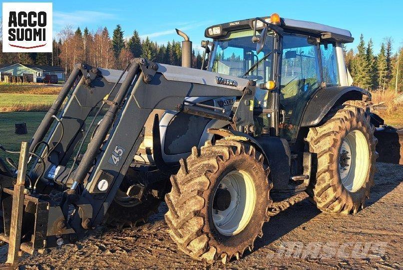 Valtra N92 Tractores