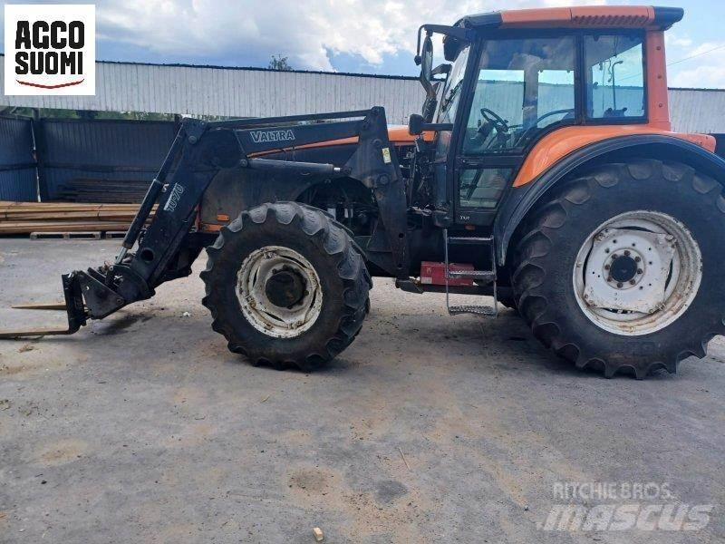 Valtra T130 CH Tractores