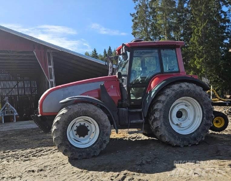 Valtra T180 Tractores