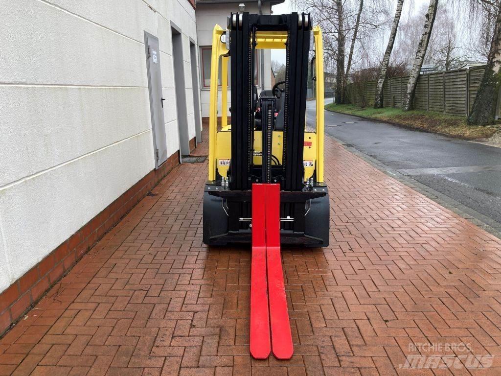 Hyster J 3.0 XN Carretillas de horquilla eléctrica