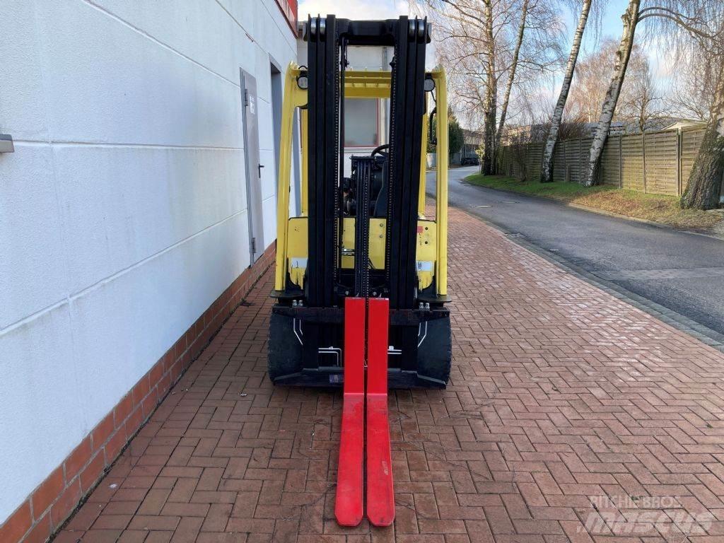 Hyster J 3.0 XN Carretillas de horquilla eléctrica