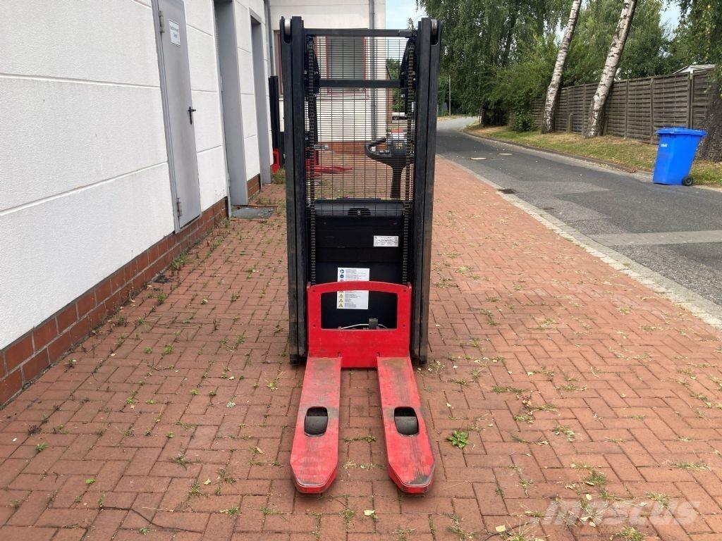 Hyster S 1.0 Apiladores eléctricos