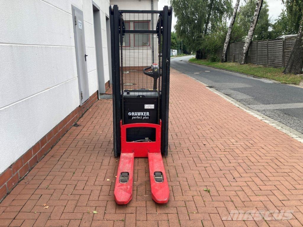 Hyster S 2.0 Apiladores eléctricos