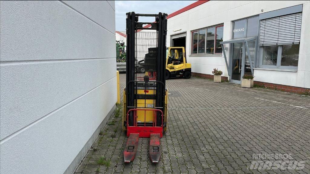 Hyster S1.5S Apiladores eléctricos