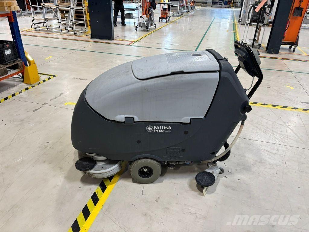Nilfisk BA 651 Barredoras
