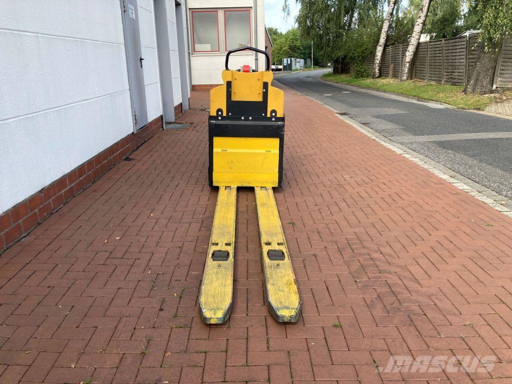 Yale MO 25 Recogepedidos de baja altura